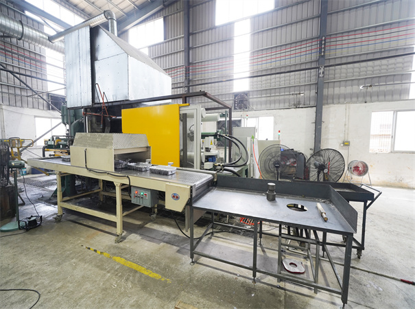 Die casting machine